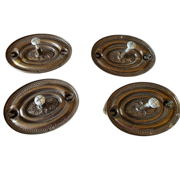 Vintage Hepplewhite Set Of 4 Brass Drawer Pulls Oval Vintage - Picture 2 of 2